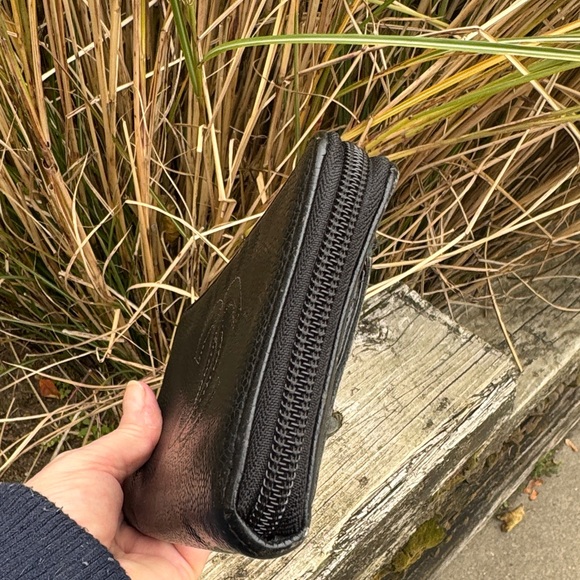 CHANEL Black Caviar Leather Wallet, authentication card & sticker present - Picture 8 of 13